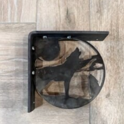 Wolf-Inspired Metal Shelf Bracket - Artisanal Handcrafted Decorative Support