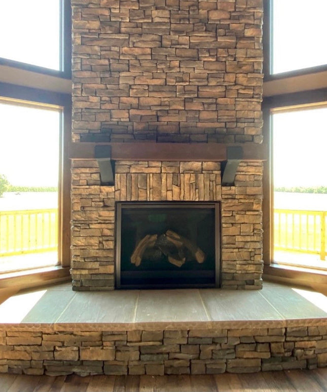 The Otisco Farmhouse Style Bracket