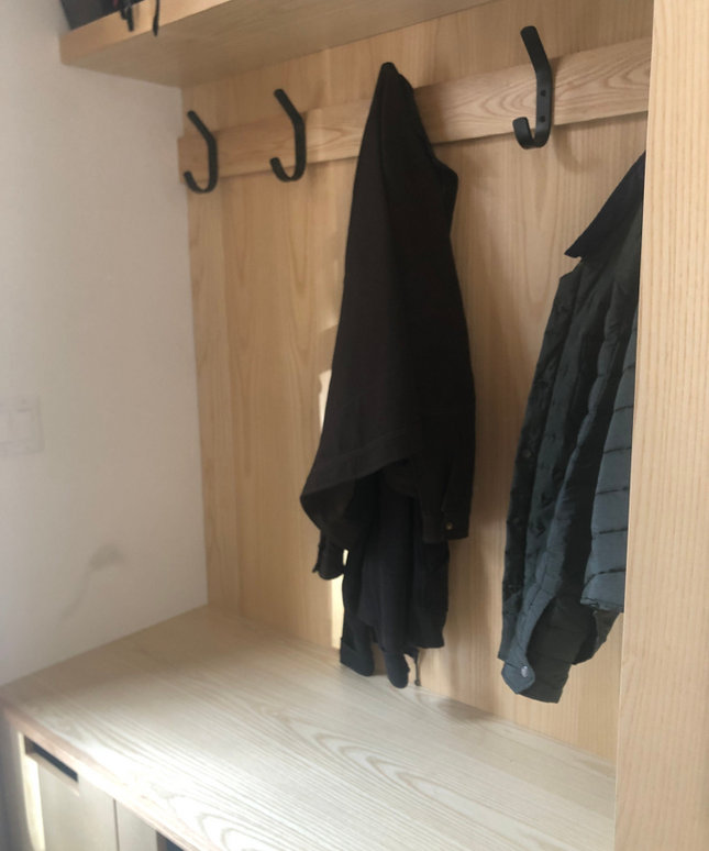 The Henrietta 1" Wide Double Hook