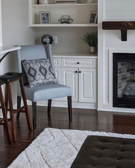 The Eleanor Minimal Steel Bracket