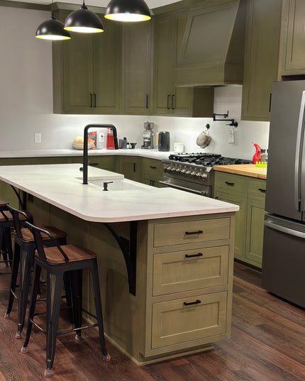 The DeOrdio Modern Industrial Countertop Bracket