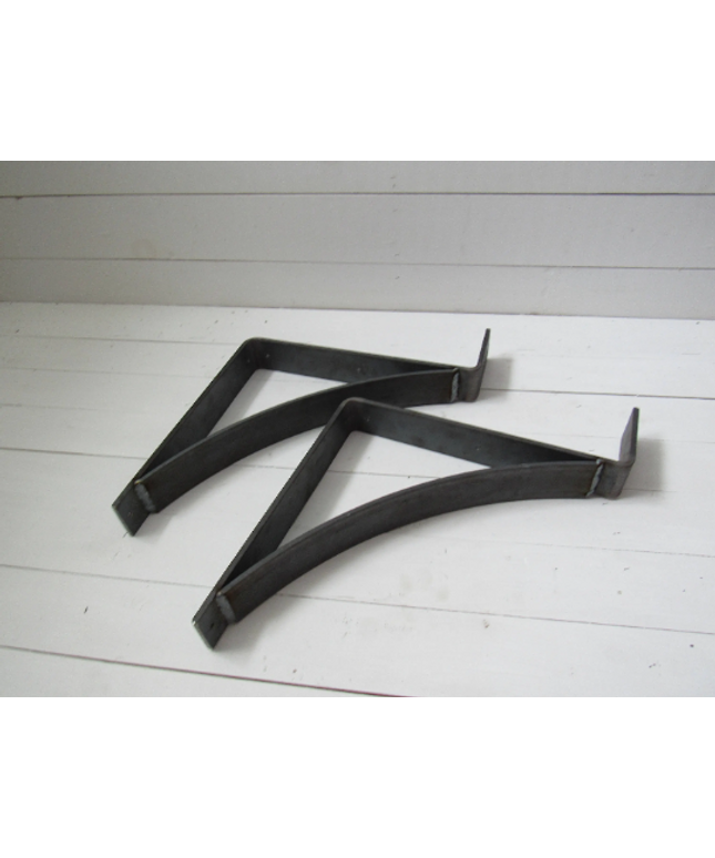 The Marietta Shelf and Mantle Supports