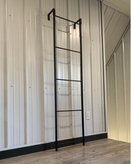 The Hal Standing Mounted Blanket Ladder
