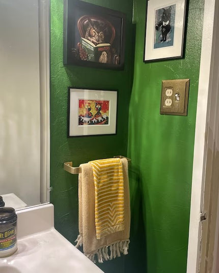 The Emma Towel Holder