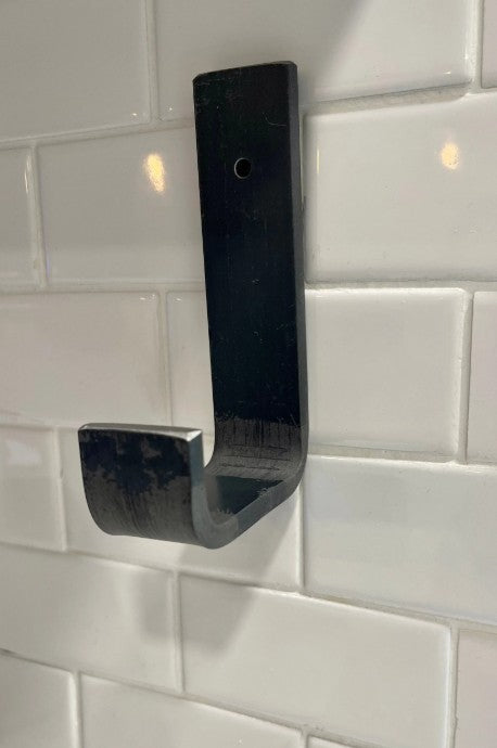 The Western Ridge 1.5" J Wall Hook