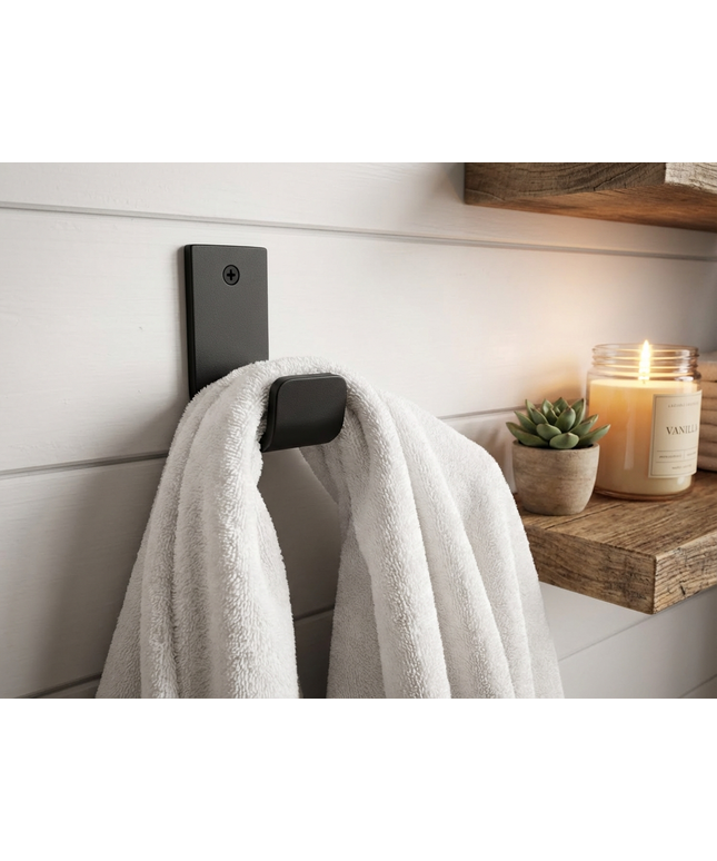 The Western Ridge 1.5" J Wall Hook