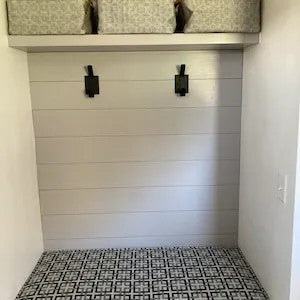 The Elizabeth Wall Hook