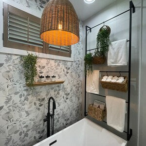 The Veronica Modern Blanket Ladder