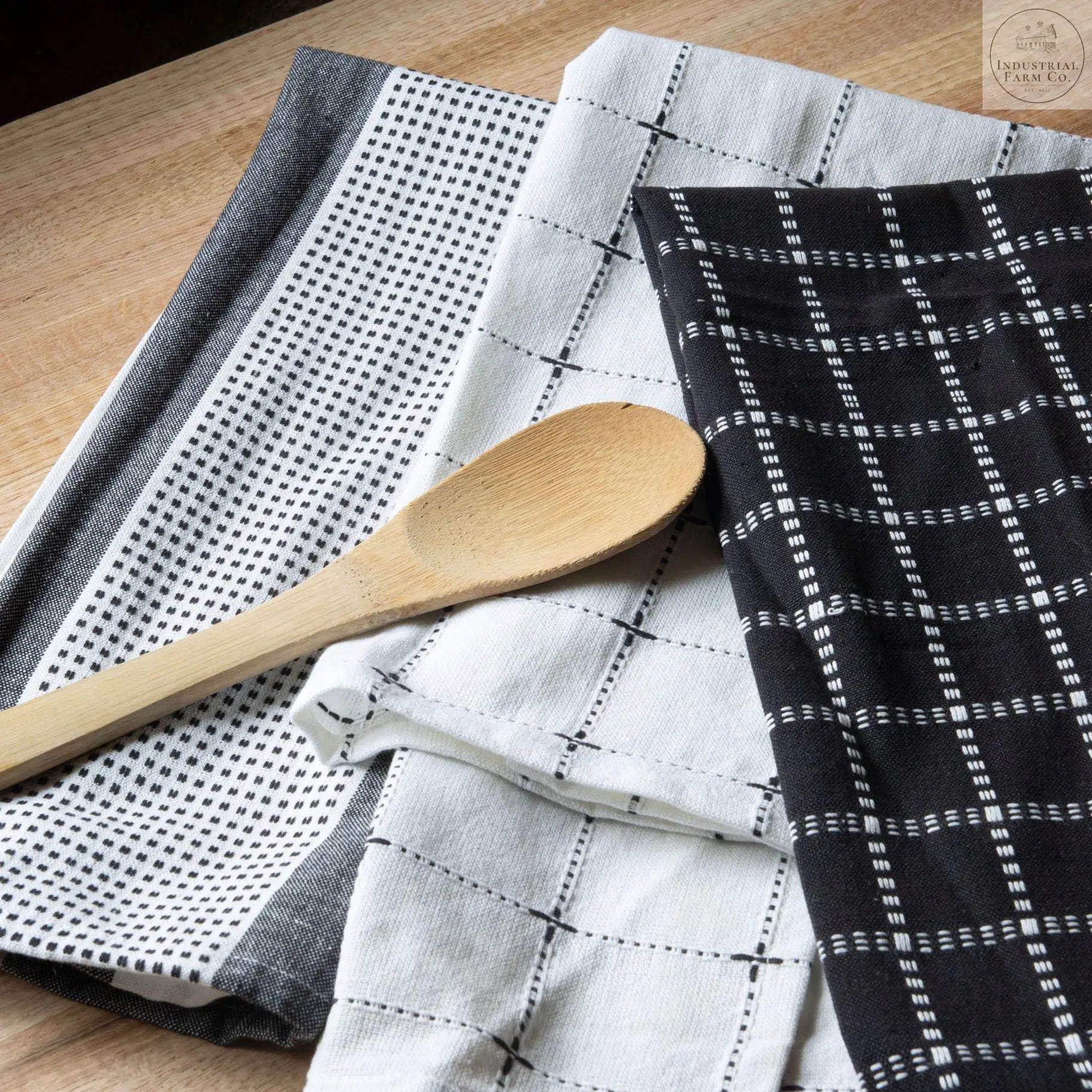 Trendy Black & White Tea Towels (Set of 3)     | Industrial Farm Co